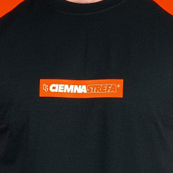 T-SHIRT REGLAN CIEMNA STREFA CLASSIC CZARNY-POMARAŃCZ