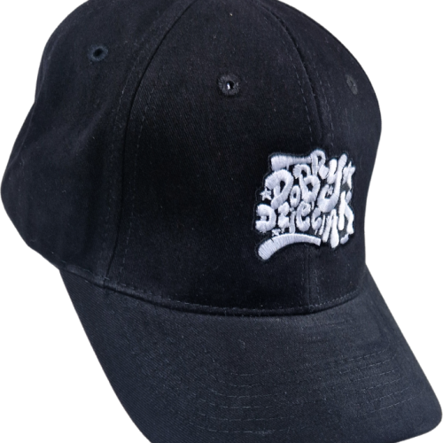 CZAPKA Z DASZKIEM DOBRY DZIECIAK GRAFFITI CZARNA